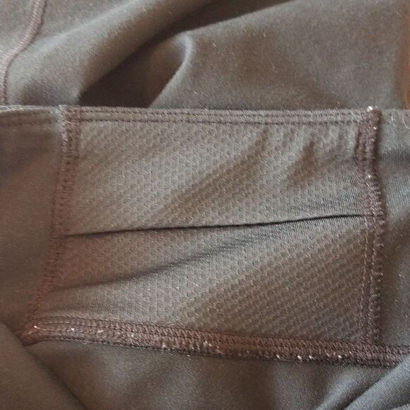 Oakley Ohydrolix Black Capri Leggings - Picture 9 of 10